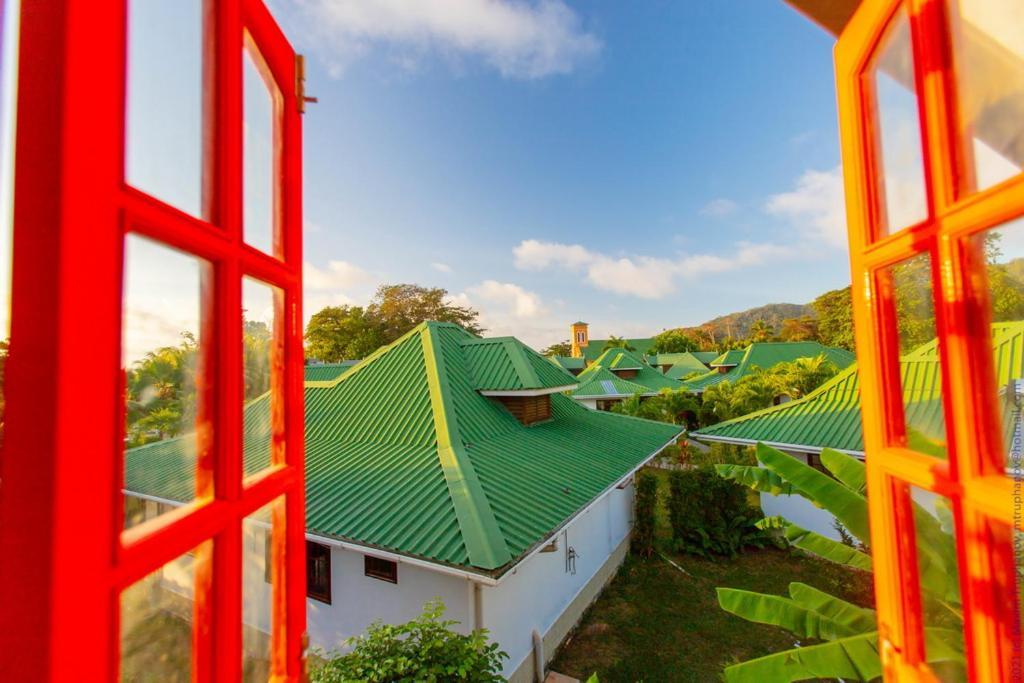 Ambiance Villa ลาดิก ภายนอก รูปภาพ