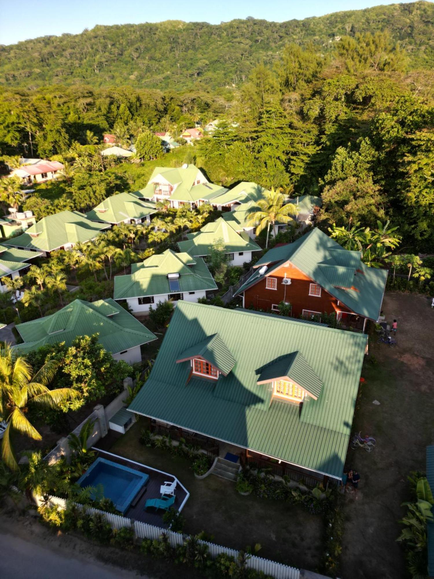 Ambiance Villa ลาดิก ภายนอก รูปภาพ